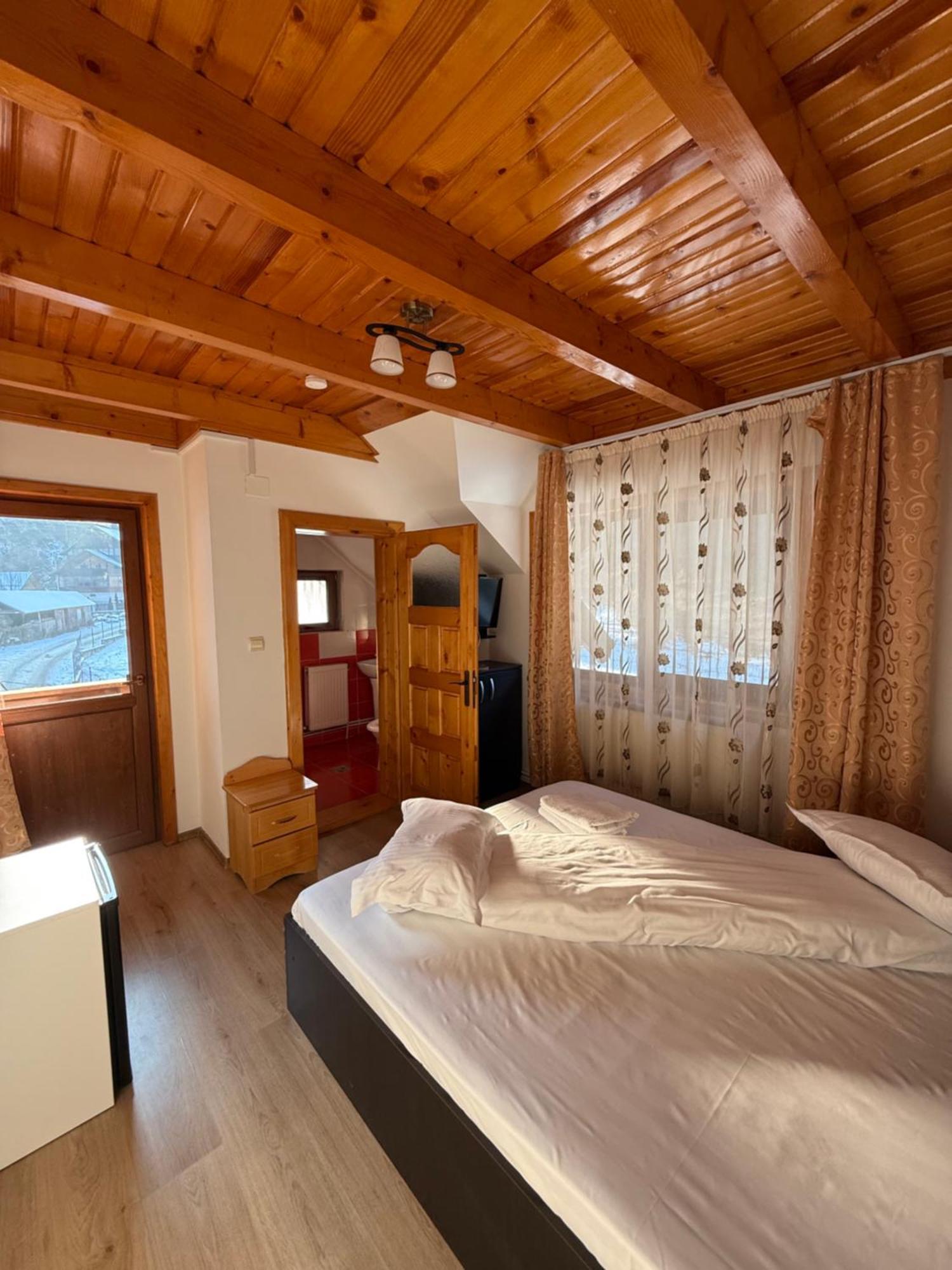 Casa Maryon Villa Rucăr Eksteriør bilde